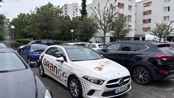 fahrschul-aus: warum die polizei die autos der pleite-unternehmen nicht sicherstellt