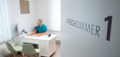 kassenärztechef spricht von »irrsinnn, abertausende menschen zusätzlich in die praxen zu jagen«