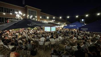 public viewing in hamburg: diese locations zeigen die letzten wm-spiele live