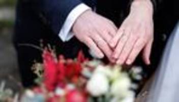 Gesellschaft: So viele Menschen haben in Bayern geheiratet