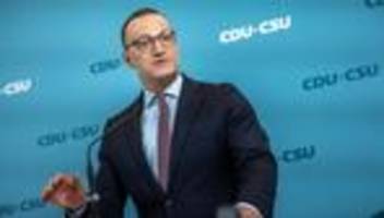 Krankschreibung: Jens Spahn verteidigt schärfere Regeln für Krankschreibungen