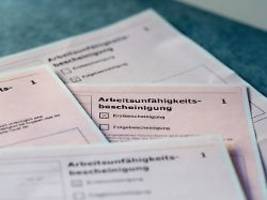 Kritik an Koalitionsplänen: DAK-Chef wirbt für Krankschreibung nach Skandinavien-Vorbild