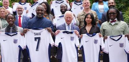 könig charles hasst fußball - behauptet zumindest sein sohn, prince william