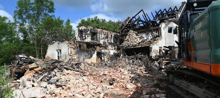 Leiche nach Großbrand im Unterallgäu entdeckt - Millionenschaden vermutet