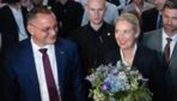 AfD-Bundesparteitag in Erfurt: Parteitag bestätigt AfD-Chefs Weidel und Chrupalla im Amt