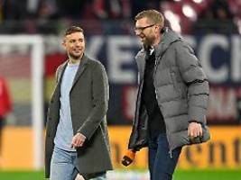 was wird aus völler?: per mertesacker erklärt sich bereit für dfb-posten
