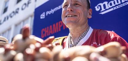Unabhängigkeitstag: Joey Chestnut gewinnt Hotdog-Wettessen mit 66 Würstchen in zehn Minuten