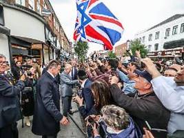 britische juden haben angst: bezahlt der iran junge menschen für antisemitische anschläge?