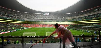 Fußball-WM 2026: Achtelfinale Mexiko gegen England wegen Unwetter später