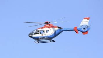 Einsatz mit Hubschrauber: Polizei fahndet in Curslack nach flüchtigen Männern