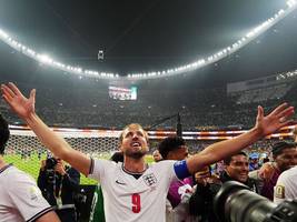 Achtelfinale in Mexiko-Stadt: „It's coming home“ hallt durch das Aztekenstadion