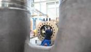 Industrieaufträge: Deutsche Industrie erhält mehr Aufträge als erwartet