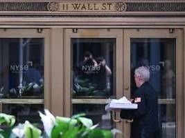jobabbau setzt microsoft zu: chip-werte geben wall street auftrieb