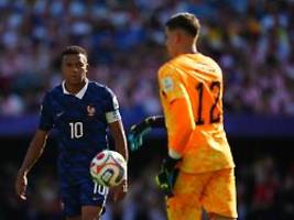 Trottel noch das Harmloseste: Paraguay-Politikerin beschimpft Mbappé - der kontert