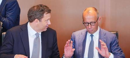 Gut 200 Milliarden Euro Schulden: Mehrausgaben vor allem für Verteidigung