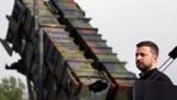 Ukraine-Krieg: Erneut russischer Angriff mit ballistischen Raketen auf Kiew