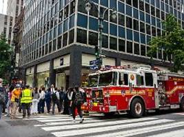 einsturzgefahr in new york: polizei räumt wolkenkratzer und mehrere straßen in manhattan