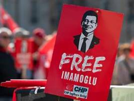 Festnahme in Istanbul: Türkei verhaftet Journalisten zum Auftakt des Nato-Gipfels