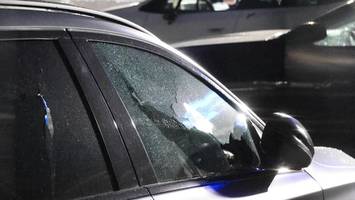 Teltower Damm: Erneute Explosion auf Werkstattgelände – sieben Autos beschädigt