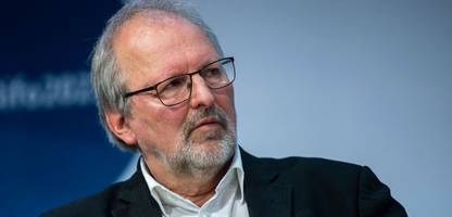 Abitur: Heinz-Peter Meidinger kritisiert zu gute Abschlusszeugnisse