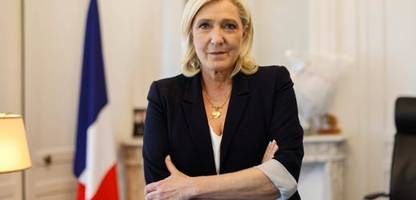 frankreich: le pen hält trotz verurteilung an präsidentschaftskandidatur fest