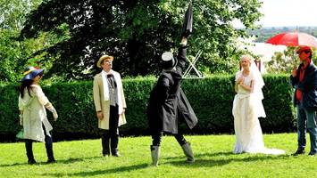 Theater und dazu Picknick: In Blankenese lockt eine der schönsten Bühnen Hamburgs