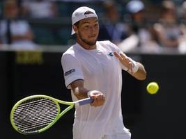tennisturnier in wimbledon: struff glänzt bei niederlage, zverev rettet sich zum sieg