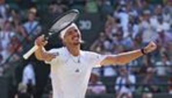Tennis: Alexander Zverev zieht ins Wimbledon-Halbfinale ein