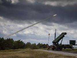 wichtiges flugabwehrsystem: trump will ukraine bau von us-patriot-raketen erlauben