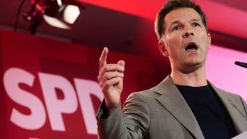 Berliner SPD-Spitzenkandidat Krach kritisiert Elterngeldpläne der Regierung