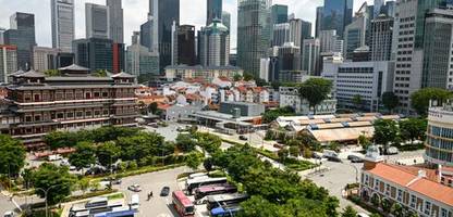 Singapur: Wer ein Auto kaufen will, muss 100.000 Dollar zahlen – für die Lizenz