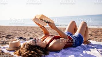 acht last-minute-buchtipps für den sommer: ferien endlich da, lektüre auch