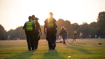 Mehr als 40 Stunden pro Woche: Beamte in Hamburg müssen bald länger arbeiten