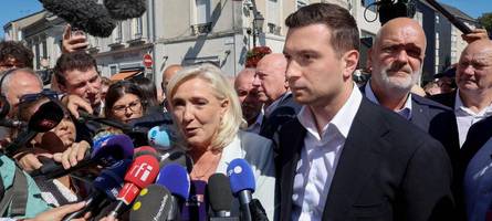 Nach Urteil: Le Pen marschiert voran