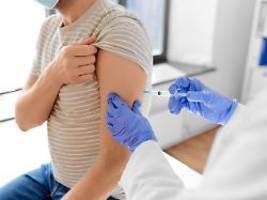 genug erwachsene immunisiert: stiko hebt allgemeine impfempfehlung für corona auf