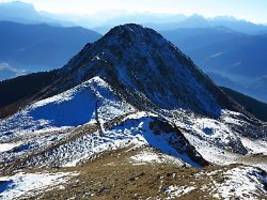 stolpert auf beliebter route: deutscher urlauber stürzt in südtirol 300 meter in den tod