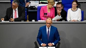 Regierungserklärung von Merz live: „Die Mitte liefert“, lobt der Kanzler die Koalition