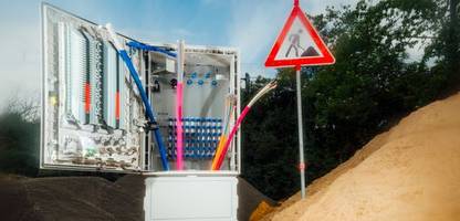 glasfaser: warum die deutsche telekom vom stockenden ausbau profitiert
