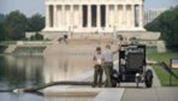 Reflecting Pool am Lincoln Memorial: Wasserbecken am Lincoln Memorial wird ausgepumpt