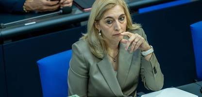 bundestag beschließt umstrittenes sparprogramm für den gesundheitssektor