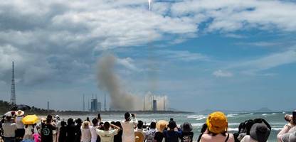 china - wiederverwendbare rakete »langer marsch 10b«: volksrepublik fängt erstmals stufe auf