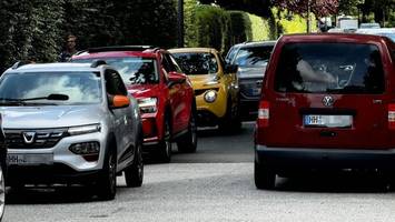 Stauwahnsinn in Elbvororten: Anwohner beklagen „untragbare Verkehrsbelastung“