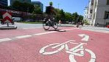 Fahrradverkehr in Hamburg: Bisher gut acht Kilometer neue Fahrradwege 2026 in Hamburg
