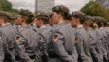 personalprobleme der bundeswehr: wer soll denn die panzer künftig fahren?