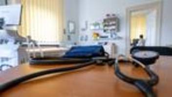 gkv-sparpaket: hausärzte rechnen mit massiven kürzungen durch gesundheitsreform