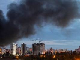 Ballistische Raketen nicht aufzuhalten: Nach tödlicher Nacht: Selenskyj erinnert Partner an ihre Zusagen