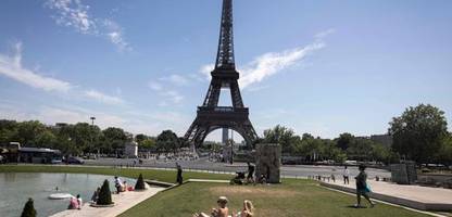 hitze in frankreich: eiffelturm und louvre schließen wegen hoher temperaturen früher