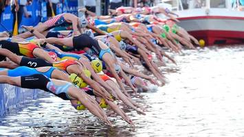 hamburg triathlon bei fast 30 grad: rund 10.000 teilnehmer gehen an den start