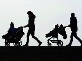 unterstützung nur bis 16 jahre: prien will anspruch auf unterhaltsvorschuss verkürzen