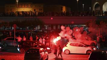 Deutsche Tuning-Fans sorgen für Chaos – „Nächte des Wahnsinns“ am Gardasee